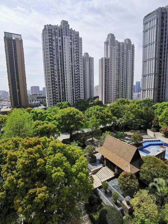 国际售楼处发布：撰写完美风景！！凯发一触即发最新年度聚焦@品尊(图3)
